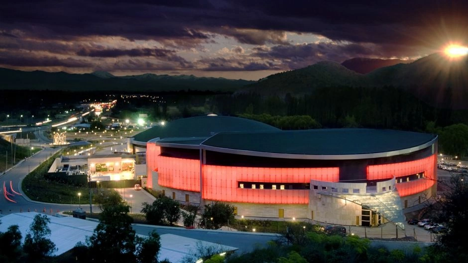 Casino Monticello exterior, servicio de transfer nocturno Transportes DAEX